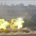 (Uživo) Sedmi dan krvavog sukoba Izraelski tenkovi ušli u Pojas Gaze; Intenzivirani vazdušni napadi, Poginuo novinar; Putin…