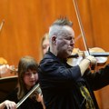 „Naš drugar panker koji razvaljuje violinu“: Zorica Kojić o beogradskoj miholjskoj žetvi Najdžela Kenedija