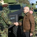 Ministar Vučević na poligonu "Nikinci": Prisustvovao prikazu novog naoružanja i vojne opreme (foto)