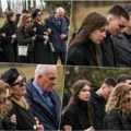 Scena koja kida dušu! Najpotresnija slika sa sahrane: Porodica se u suzama oprašta od Dejana Milojevića!