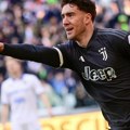 Vlahović rešeta! Srpski napadač dao dva gola i upisao asistenciju, Juventus u 95. minutu srušio Frosinone