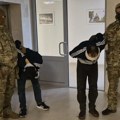 VIDEO Ovo su osumnjičeni za pokolj u Moskvi: Teroristi sa lisicama i povezima na očima dovedeni na saslušanje
