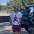 Novak Đoković se pojavio na treningu u Rimu sa kacigom na glavi: Dobro je raspoložen pred nastavak takmičenja