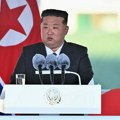 Kim Džong Un nadgledao ispaljivanje novih raketa protivvazdušne odbrane