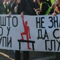 Đaci gimnazije u Bačkoj Palanci bojkotuju nastavu u znak podrške direktorki