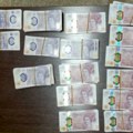 U „mercedesu” švercovali više od 60.000 lažnih funti