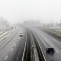 Dobri uslovi za vožnju, ponegde pogoršani zbog magle