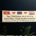 Bruka i sramota na Cetinju Crnogorci razvili transparent sa porukom za Hrvate