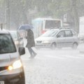 Monsunski pljusak se sručio na vrbas: Ne vidi se prst pred okom, evo koji deo Srbije je sledeći na udaru! (video)