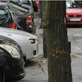 "Muškarac u svetloj odeći prilazi parkingu i krade auto" Kamera u Mirijevu sve snimila: Ovako možete da zaštitite vozilo…