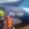 Sve pošlo po zlu: Avion izleteo sa piste i završio u žbunju, evo šta je uzrok incidenta (foto/video)