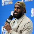 Lebron šokirao NBA: Sat pre Ol stara objavio da neće da igra (video)