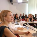 Progon novinara u Srbiji: Više novinarki dobilo otkaze zbog aktivnosti na društvenim mrežama i stavova