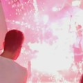 (VIDEO) Pirotehnika na građane u uključenju uživo: "Par kolega pogođeno, krvare"
