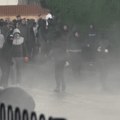 Druga noć nereda u Belfastu: Policija vodenim topom rasterala građane - ulice puste, radnje zatvorene