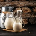 Važna vest za mlekare: Raspisan poziv za premiju za mleko, ovo su detalji