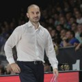 Karaičić predstavljen u Arisu, ali svi pričaju o poruci Partizanu