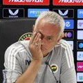 Murinjo zaplakao na konfrenciji za medije - smrt fudbalera ga slomila! Brisao suze i drhtavim glasom poručio: Otišao je deo…