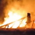 Veliki požar u Valjevu! Vatrena stihija progutala kuću, uzrok nije poznat