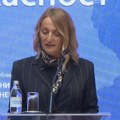 Uručeni ugovori za sufinansiranje mera energetske sanacije u 149 gradova i opština (video)
