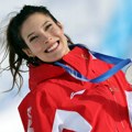 Ona je najlepša sportistkinja na ZOI: Obožavaju se u celom svetu, samo je u domovini zovu "izdajicom"