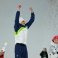 Novo zlato za Sloveniju na ZOI: Domen Prevc izdominirao u ski skokovima