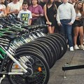 24 bicikla za đake generacije i žurka za male maturante