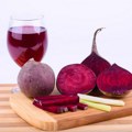 Kraljica zdravlja u čaši: Evo kako da napravite domaći sirup od cvekle