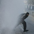 Policija u Tirani suzavcem i vodenim topovima osmog dana antivladinih protesta