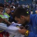 Novak ljubi srpsku zastavu: “Bravo, majstore” (VIDEO)