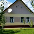 Dobili kuću i imanje od 2 hektara: Mladi par se seli kod Gornjeg Milanovca! Podeljeno 164 kuće širom Srbije (foto)