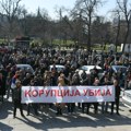 BLOG UŽIVO Protest ispred Skupštine Srbije, 100 minuta blokade kod FDU: U Nišu večeras skup podrške novinarki koju je…