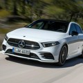 Mercedes ukida A-klasu, pravi mesto za malu G-klasu