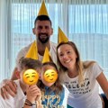 Jelena Đoković proslavila 39. rođendan u luksuznom stanu od 2 miliona evra: Tortu joj pravila ćerka (7)