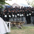General policije Luković: Povređeno 48 policajaca, privedeno 77 nasilnika