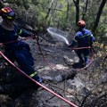 Borba sa požarom na Peloponezu, vatra se brzo širi pod uticajem jakih vetrova