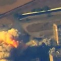 Rusi udaraju bombama od 3 tone Žestoka borba se vodi na frontu (video)