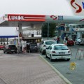Kako na srpske vozače utiče otkazana kupovina Lukoila? Gunvor odustao zbog SAD-a, možemo li osetiti posledice?