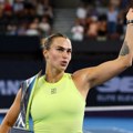 Gori internet! Arina Sabalenka izbacila grudi, navijači u transu (video)