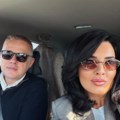 Milena Popović i Igor Jurić krenuli na put Opalili selfi u automobilu uz Senidinu pesmu, oboje tip-top sređeni (foto)