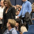Milan Kalinić u društvu zgodne brinete: On u beloj košulji, ona u crnom odelu, svi se pitaju ko je atraktivna lepotica (video)…