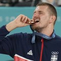 "Zlatni" košarkaši dobili bronzu; Nestvaran poraz rvača; Srbija stala na pet medalja