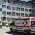 Neverovatan prizor iz Užica: Sanitetskim vozilima prevozili klima-uređaje (FOTO/VIDEO