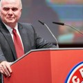 Legendarni fudbaler završio u bolnici!