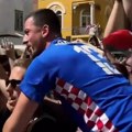 Vojvodina mu dala otkaz zbog Tompsona, on opet otišao na njegov koncert! Hrvatski golman ponovo u centru pažnje: Pao je u…