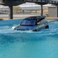 BYD otvara „Diznilend na točkovima“: tematski park gde kola plivaju, penju se na dine i voze kao F1
