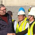 "Najveće svetske zvezde biće promoteri Ekspa, nisu tražili ništa": Vučić obilazi gradilište Nacionalnog stadiona (foto)