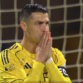 (VIDEO) Preračunao se: Ronaldo pogodio stativu iz penala