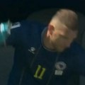 Opšti haos i žestok skandal u reprezentaciji Bosne posle istorijskog uspeha! Džeko u centru pažnje: Izgubio je živce, nasrnuo…