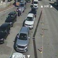 Potpuni kolaps na granicama Kolone duge i 20 kilometara, čeka se 10 sati: Morao da se oglasi i Plenković